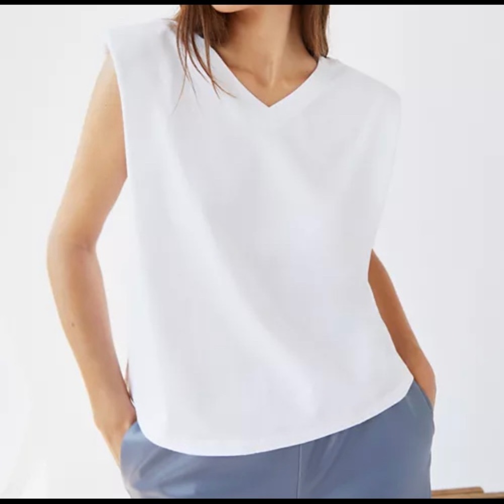Aritzia V-Neck Shoulder Pad T-Shirt
